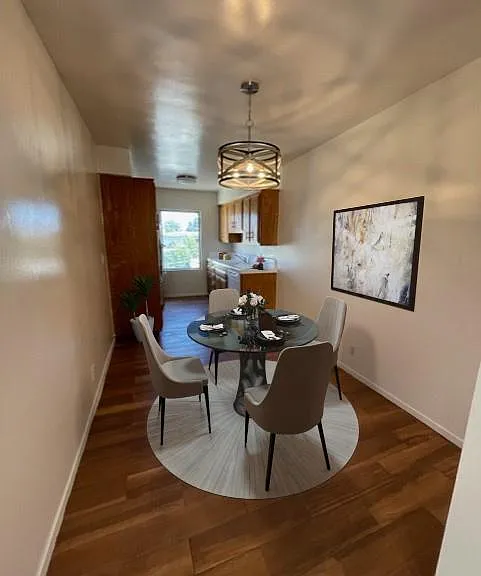 breakfast room