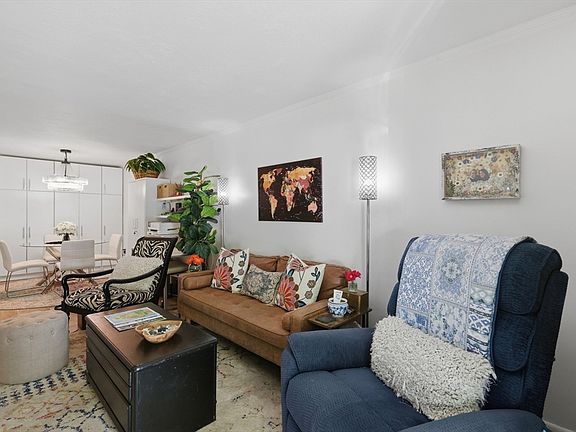 5th image of 176 Maple Ave APT 5-6