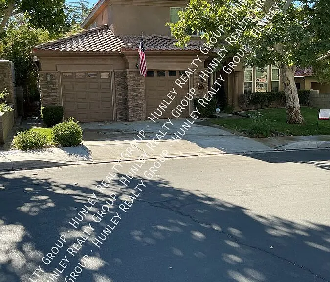 16237 Maricopa Ln — Photo 1