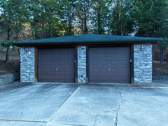 3rd image of 6113 Tapps Ridge Rd