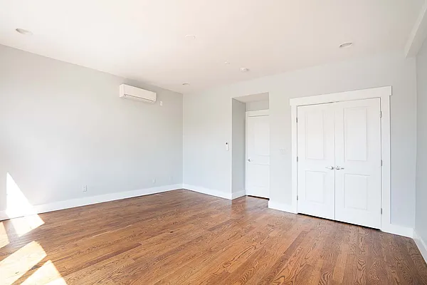 Rented by Compass | media 6