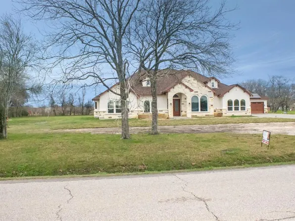 2303 Krenek Rd, Crosby, TX 77532