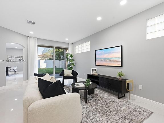 3rd image of 4055 Fern Forest Rd