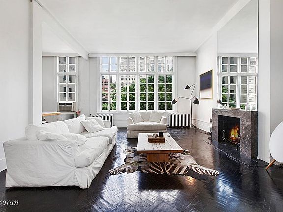 3rd image of 13 Gramercy Park S APT 5F