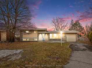 9 Greenwich Ave, Ottawa, ON K2E5E7