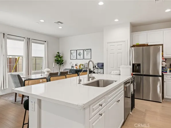 15980 Aventurine Ln, Chino, CA 91708