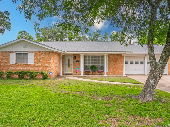 5054 Lakewood Dr, San Antonio, TX 78220