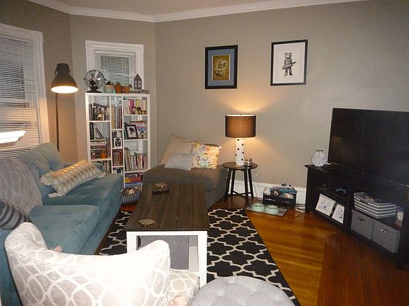 2nd image of 39A Charnwood Rd