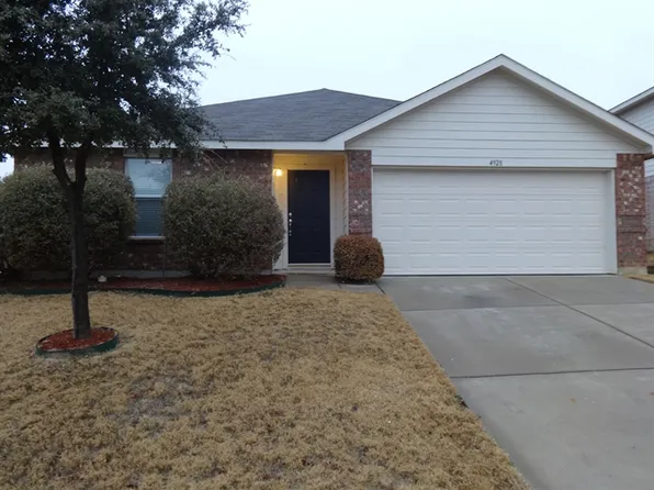 4928 Creek Ridge Trl, Fort Worth, TX 76179