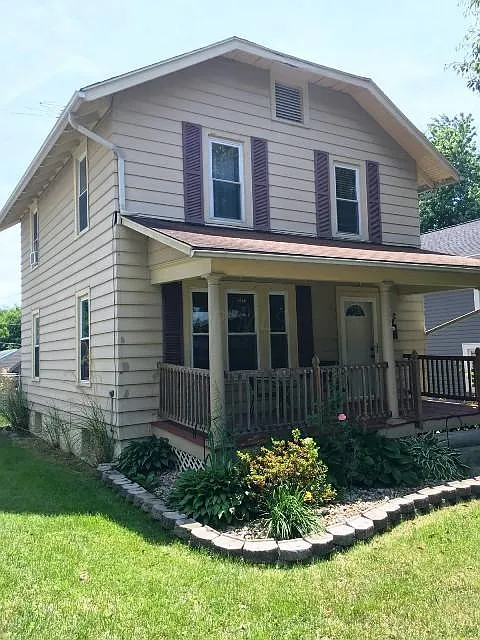 232 Hunter St photo 1