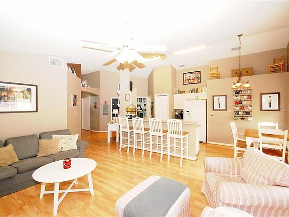 4th image of 1207 Jolley Ct
