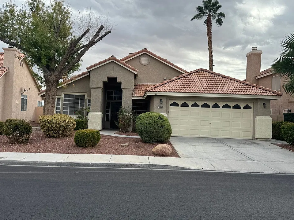 4906 High Creek Dr