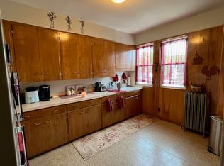 171 College St APT 3, Lewiston, ME 04240