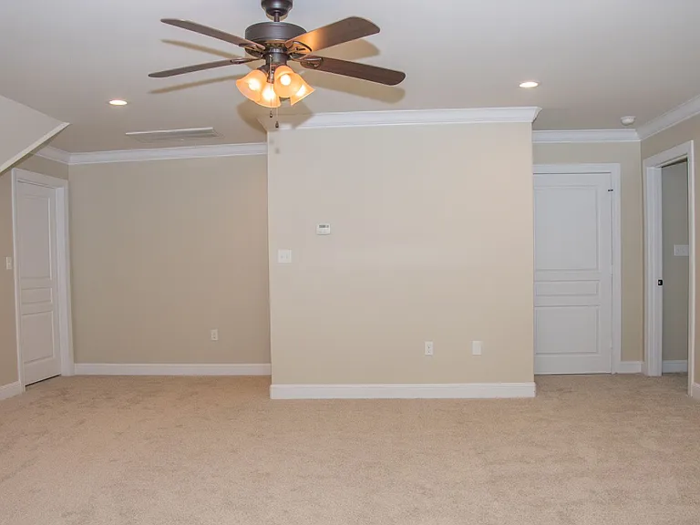 4269 Farmington Cv — Photo 32
