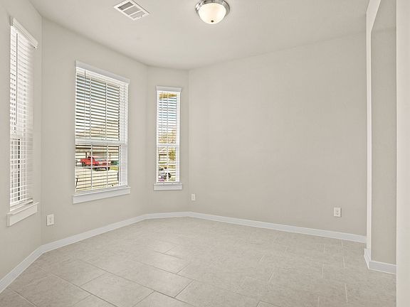 4th image of 8426 Hunterwyck Ln