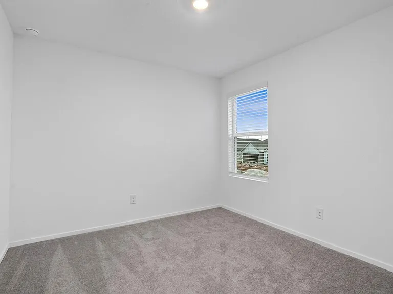 2074 Solstice Landing Dr — Photo 32