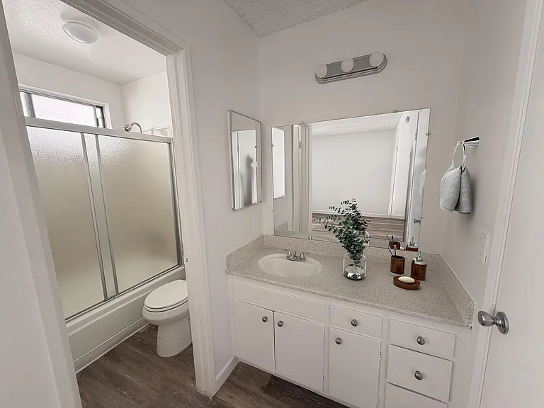11964 Lindblade St #12 — Photo 5