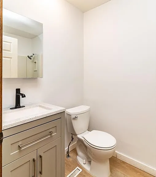 919 Forest Dr — Photo 14