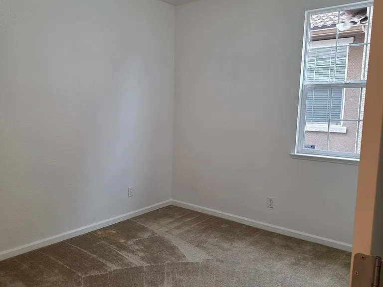 1815 Wind Ranch Rd #B — Photo 24