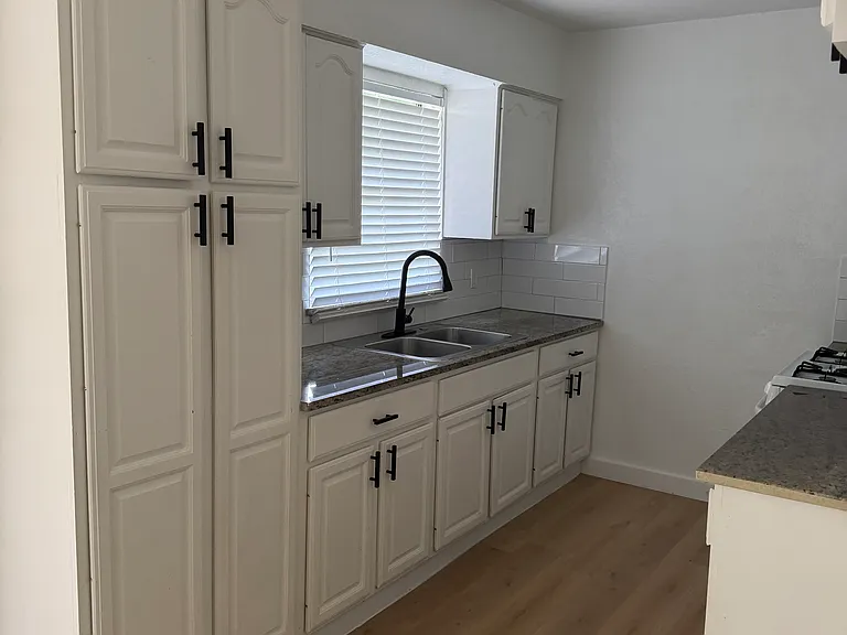 11221 Trail Ln — Photo 13