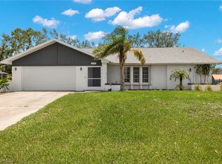 2322 SE 8th Ter, Cape Coral, FL 33990