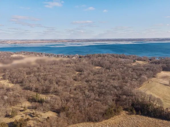 N Shore Dr, Spicer, MN 56288