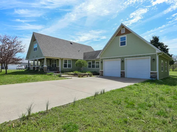 22419 Trout Street, Golden, MO 65658