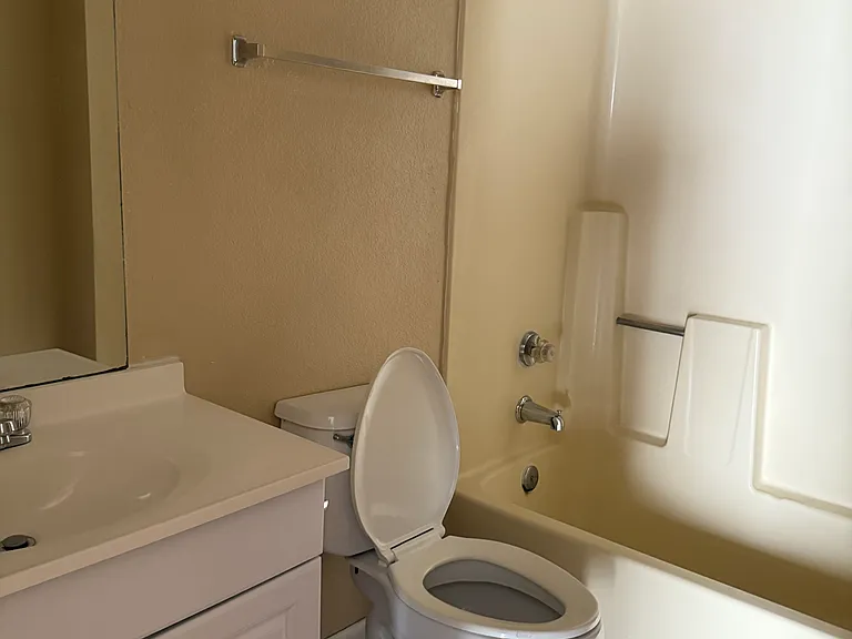 5223 W Myrtle Ave #106 — Photo 18