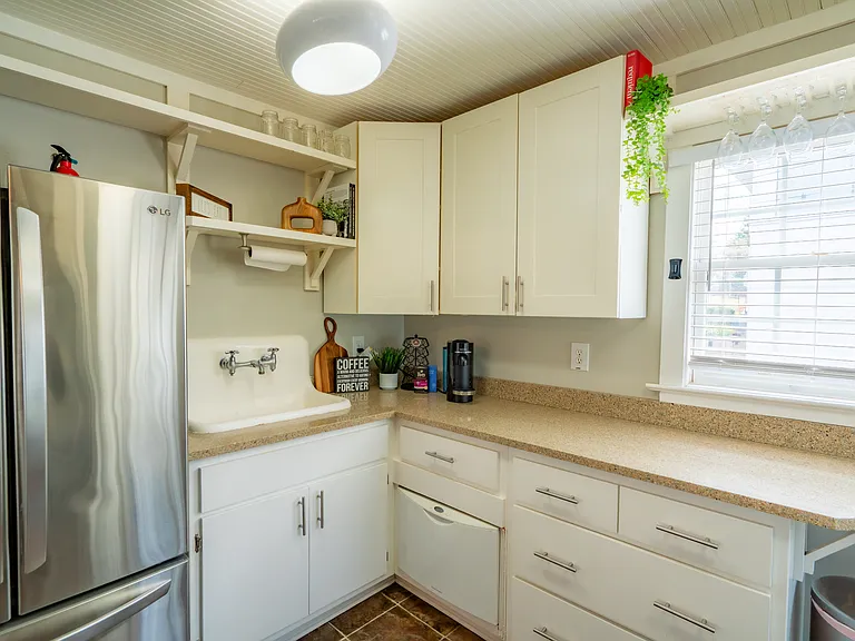 149 Walthall St SE — Photo 7