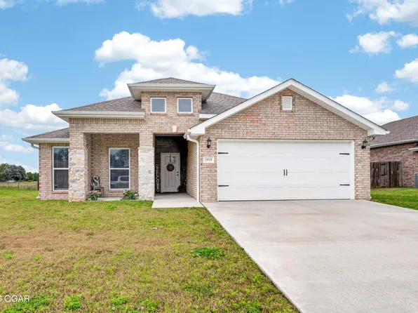2010 Bogey Ln, Neosho, MO 64850