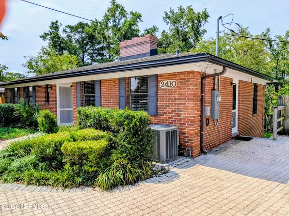 2410 CEDAR SHORES Circle, Jacksonville, FL 32210