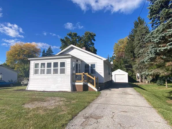 3103 E Fisher Rd, Bay City, MI 48706