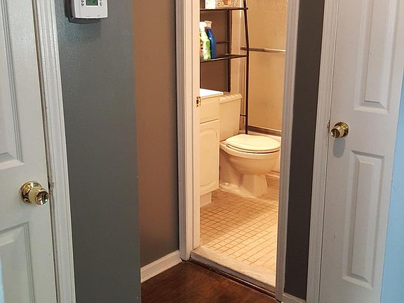 4th image of 64 Bombay St #1