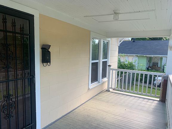 4th image of 524 Oaklawn St