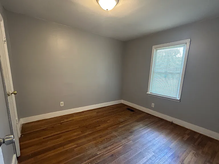 5219 Court G — Photo 5