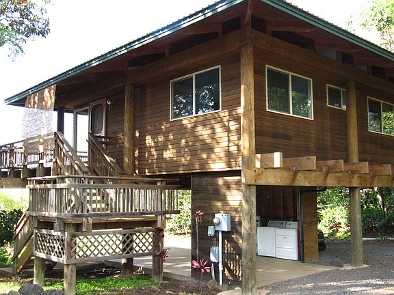 W/D now are enclosed w/doors