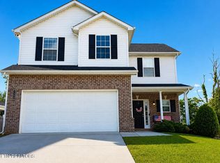 1209 Sky Top Ln, Powell, TN 37849