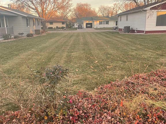 4th image of 1425 Garfield Dr