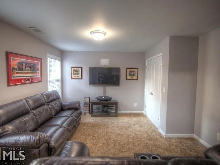 1978 Dakota Dr NW — Photo 10