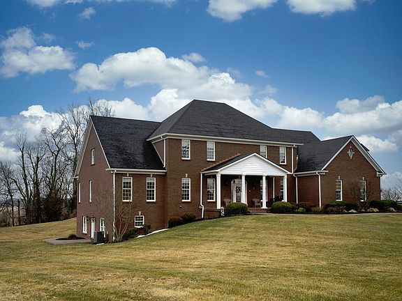 3rd image of 107 Stirling Ln