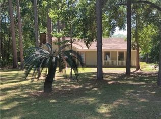 10060 Pineview Dr W, Foley, AL 36535