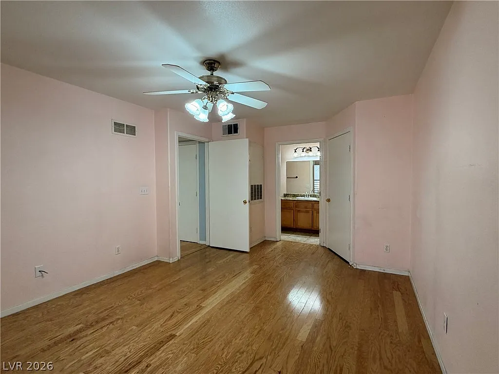 2 bed, 2.0 bath, 1073 sqft, $1,175 — Photo 3