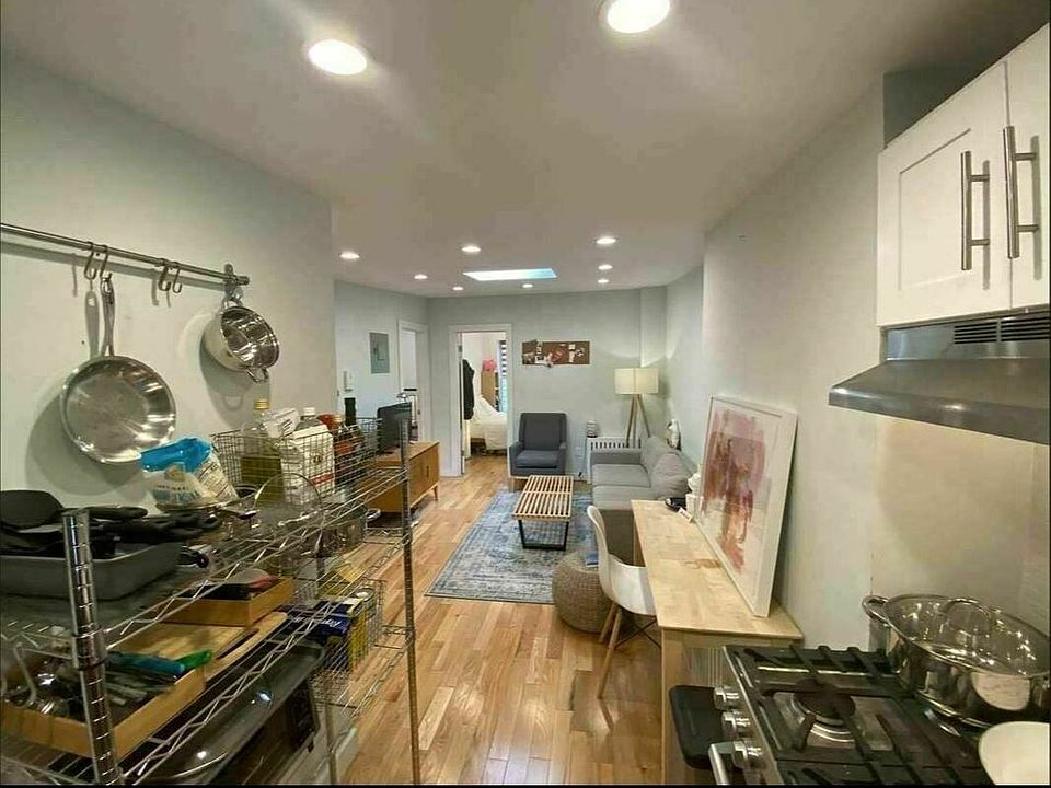 1st image of 216 3rd Ave #3E