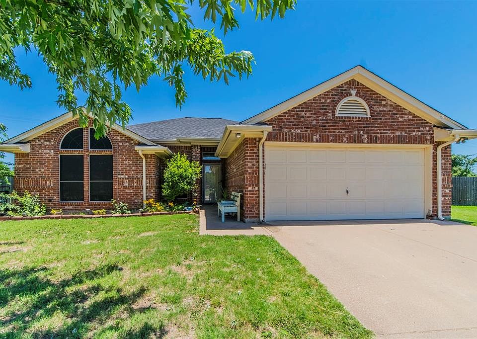 1st image of 532 Bluebonnet Ct
