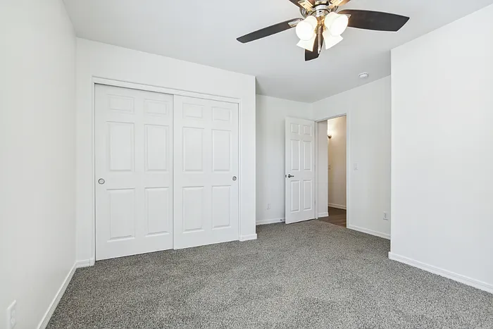 207 W Latona Rd — Photo 15