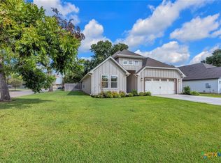 201 E Salty St, Thorndale, TX 76577