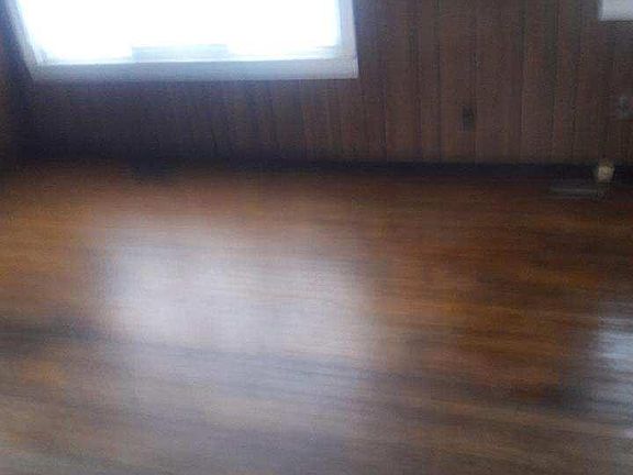 2nd image of 33815 Calumet Ct
