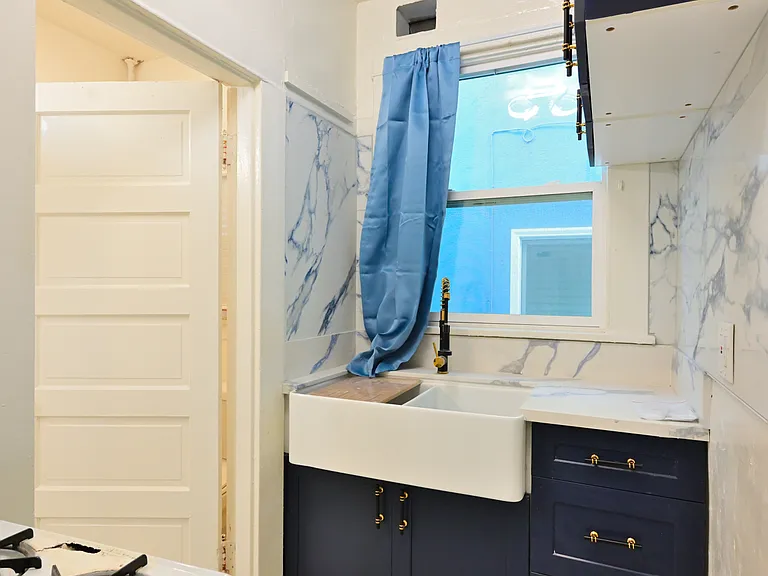 48 Navy St #3 — Photo 13