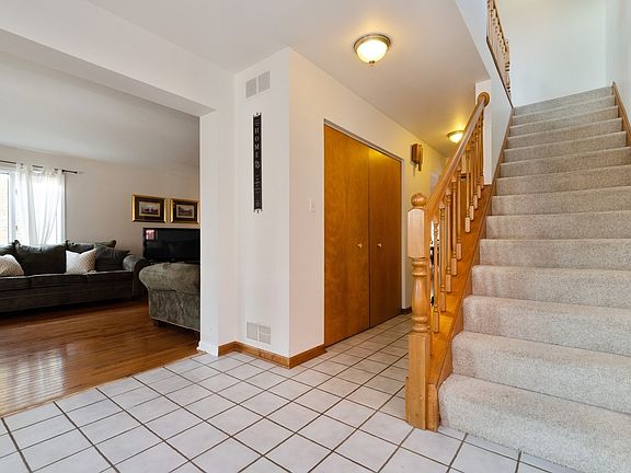 2nd image of 1924 N 74th Ct