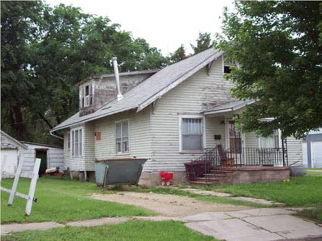 1st image of 115 N Birch St